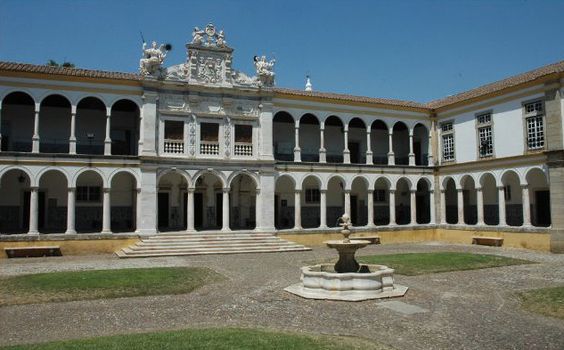 Universidade de Évora