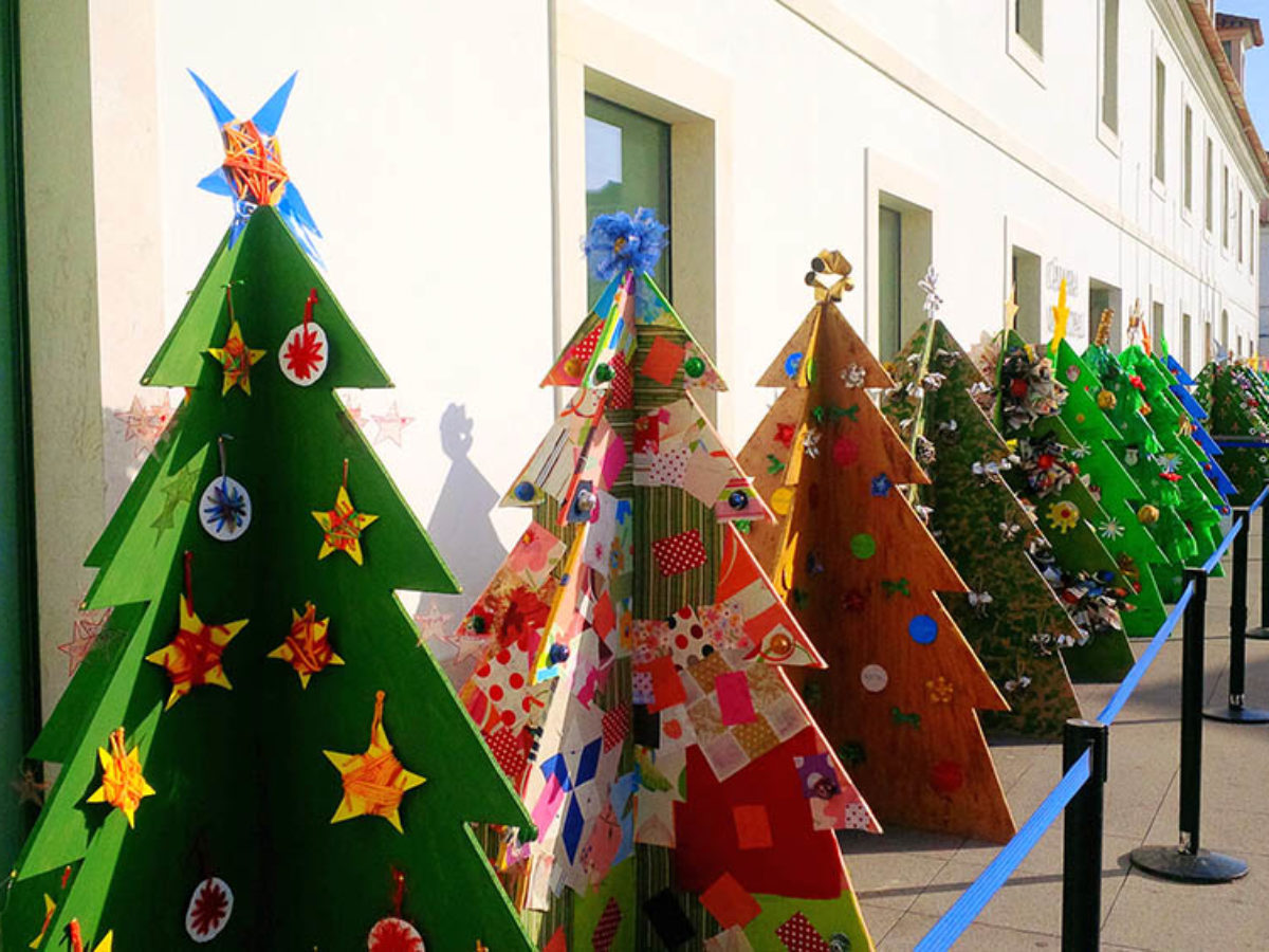 Vila Real de Santo António elege a melhor árvore de Natal feita por jovens  alunos