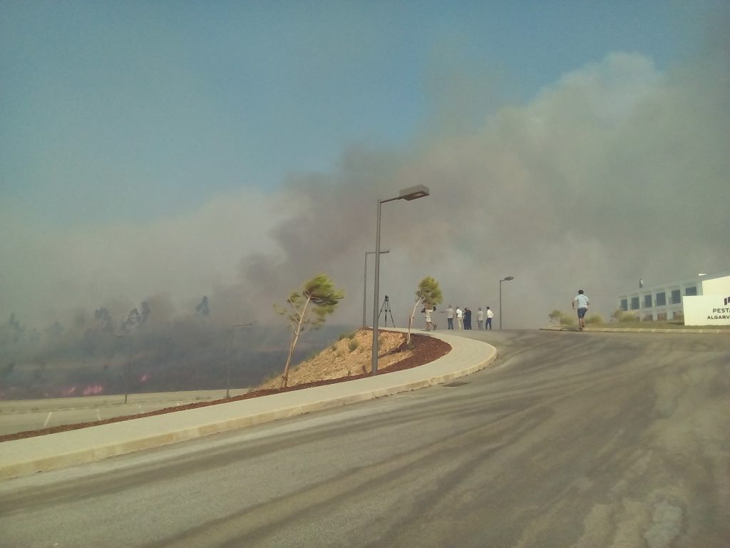 Incendio perto do hotel autodromo