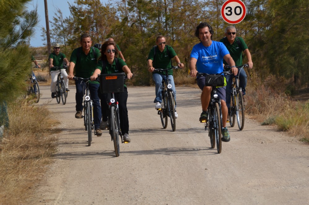 Secretary of State Tourism rides on Ecovia_pl_13