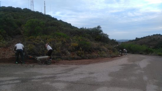 Cleaning of ditches in Cerro de São Miguel
