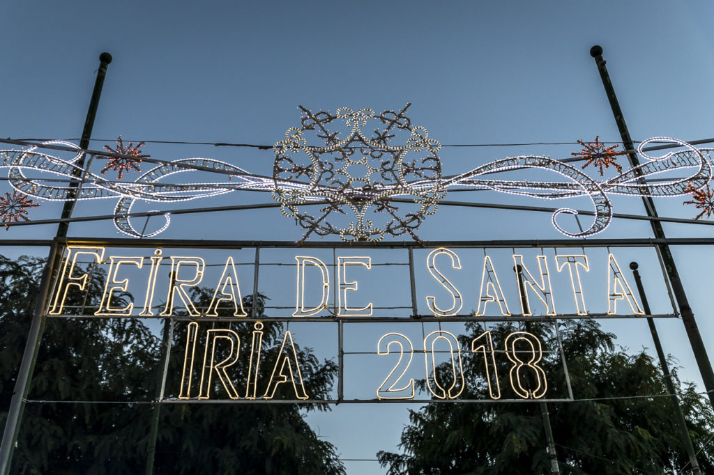 FARO, PORTUGAL - OUTUBRO 2018: Feira De Diversão Santa Iria Com