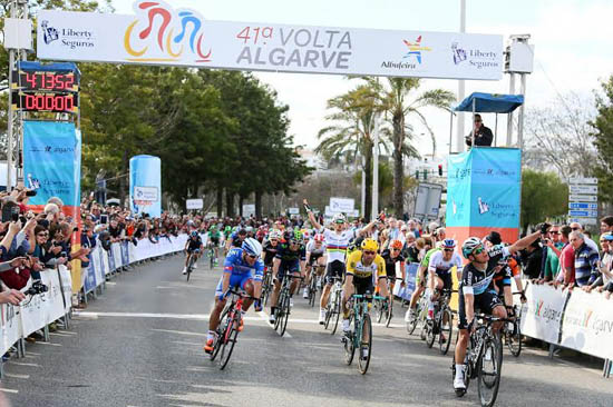 Sul Informação - Gianni Meersman repete triunfo de 2012 e veste amarela (com fotos)