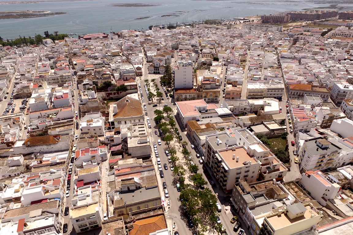 Sul Informação - Olhão: Obra corta trânsito na Avenida da República esta sexta-feira