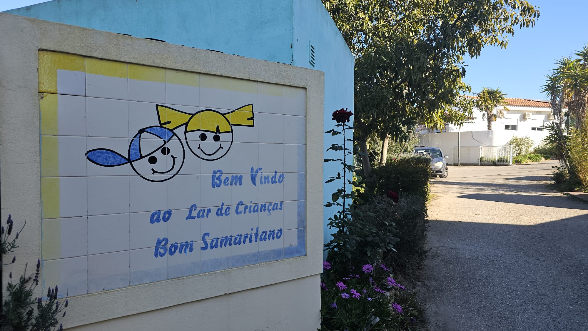 Sul Informação - Trabalhadores da CCDR Algarve oferecem presentes a 50 crianças e jovens em acolhimento