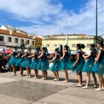Sul Informação - Centenas celebraram 50 anos do 25 de Abril em Ferragudo