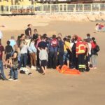 Sul Informação - 32 turistas sãos e salvos depois de embarcação encalhar na Praia da Rocha
