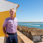 Sul Informação - Luís Santos apresenta Algarve com Traços e Formas na Galeria ARCO