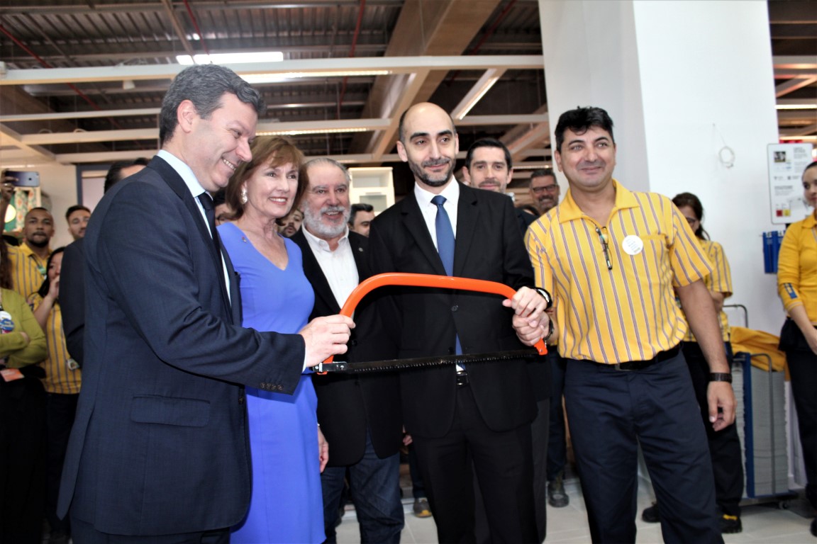 Sul Informação - Fotogaleria: IKEA abriu portas e os algarvios atiraram-se às (mobílias) suecas