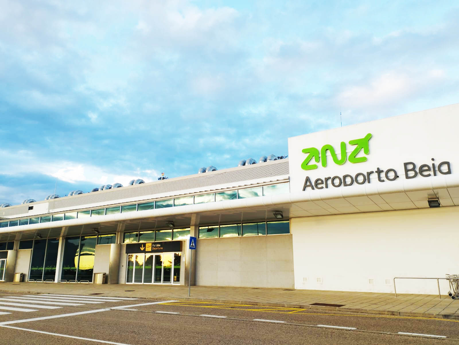 Sul Informação - PCP critica “falta de vontade política” para aproveitar Aeroporto de Beja