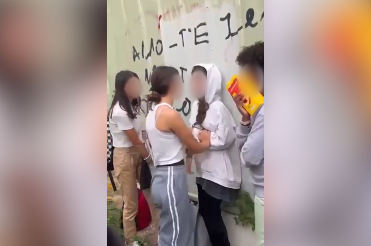 Sul Informação - Aluna agredida por colega enquanto outros filmavam em Estoi