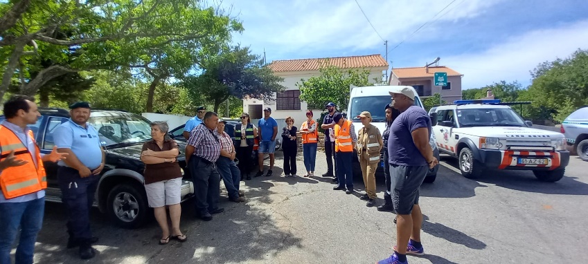 Sul Informação - 60 pessoas do interior do concelho de Loulé aprendem como agir perante um incêndio rural