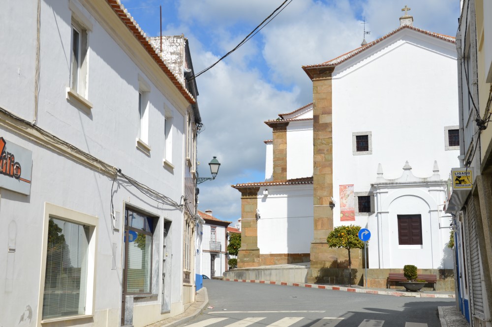 Sul Informação - Câmara de Almodôvar lamenta fecho do balcão do banco Millennium BCP