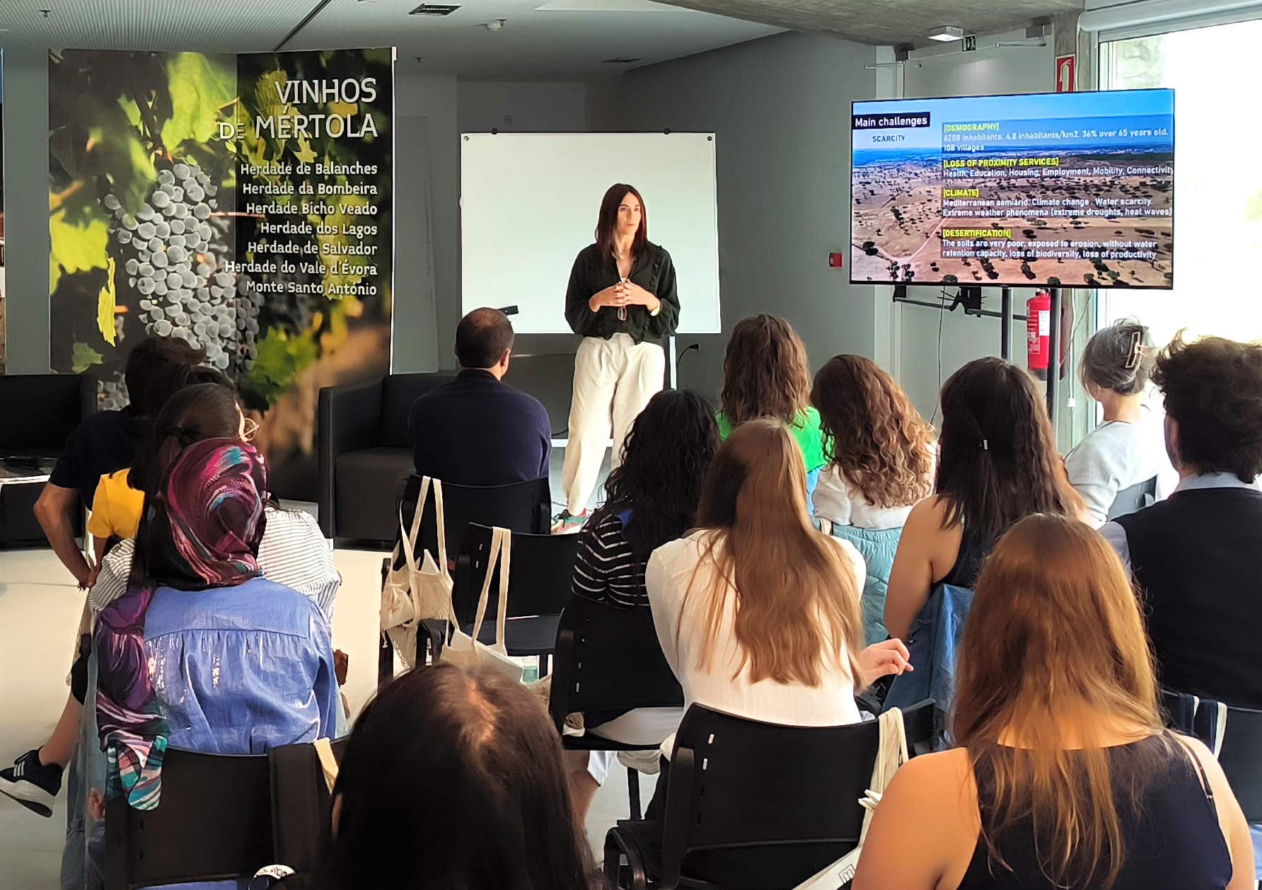 Sul Informação - Alunos do Politécnico de Milão visitaram Mértola