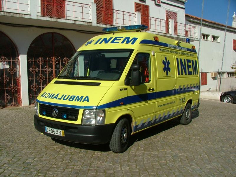 Sul Informação - Bebé nasce na Via do Infante tendo Bombeiros de Tavira como parteiros