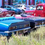 Sul Informação - Carros americanos e amigos estacionam no Sudoeste Retail Park de Alcantarilha
