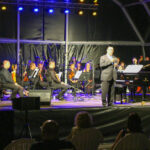 Sul Informação - Filipe Raposo e Orquestra Clássica do Sul deram música ao 15º aniversário do Teatro das Figuras