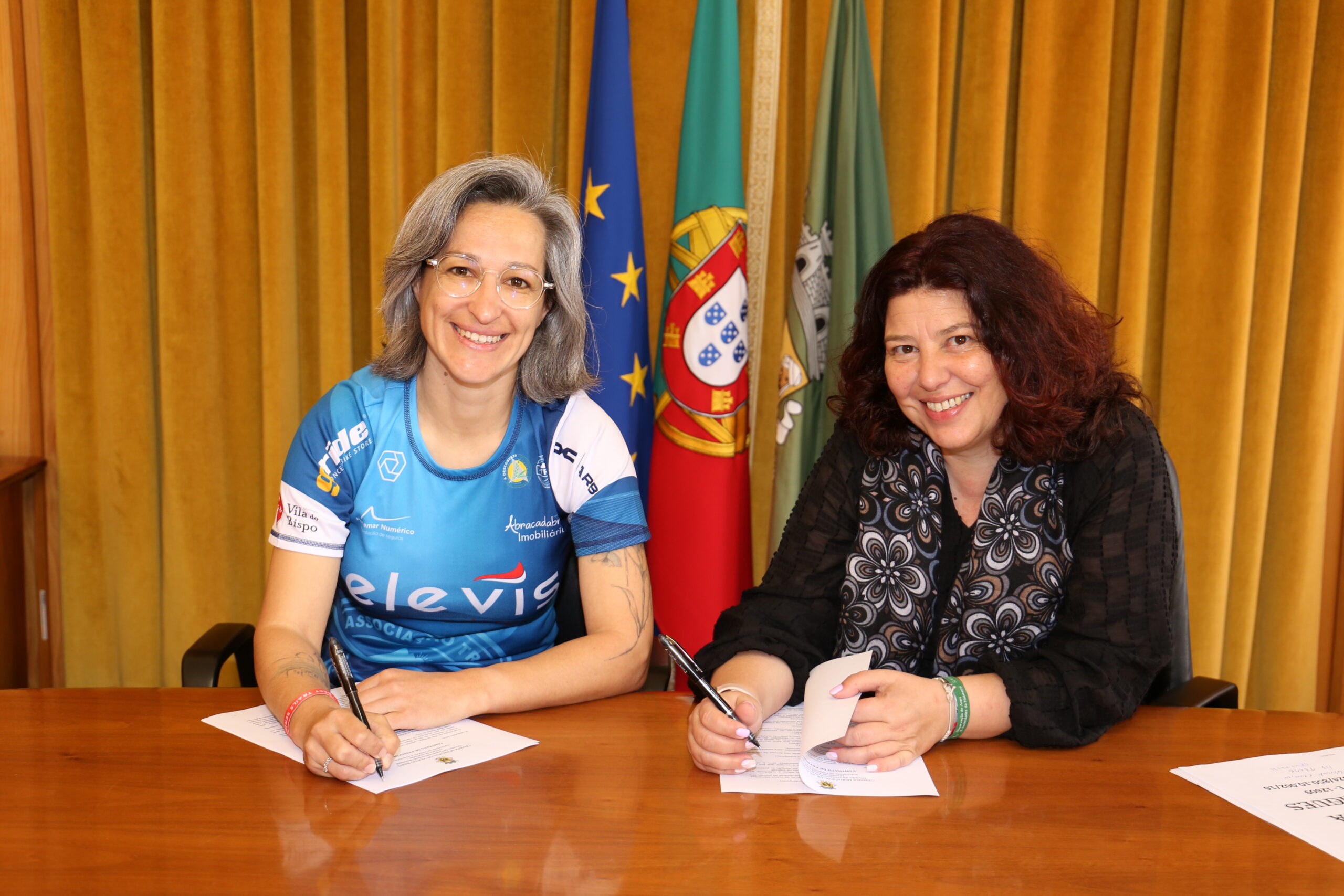 Sul Informação - Vila do Bispo apoia atleta de trail running Liliana Rodrigues