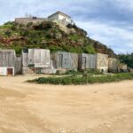 Sul Informação - PSD/Lagoa acusa Câmara de «incompetência» devido à obra parada do silo auto de Ferragudo