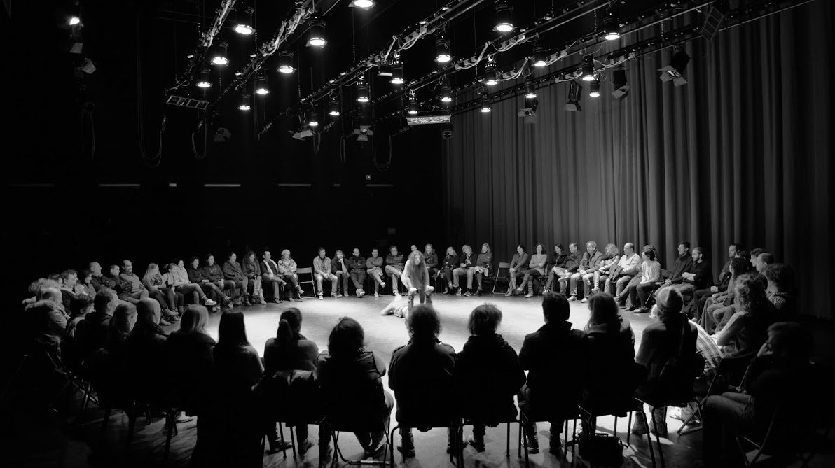 Sul Informação - ArQuente leva espetáculo que «testa fronteiras» ao Cine-Teatro Louletano