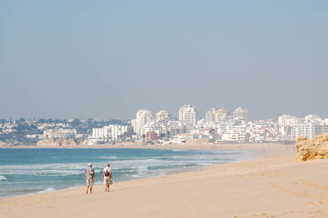 Sul Informação - Cinco praias interditas a banhos no litoral de Silves, Albufeira e Lagoa