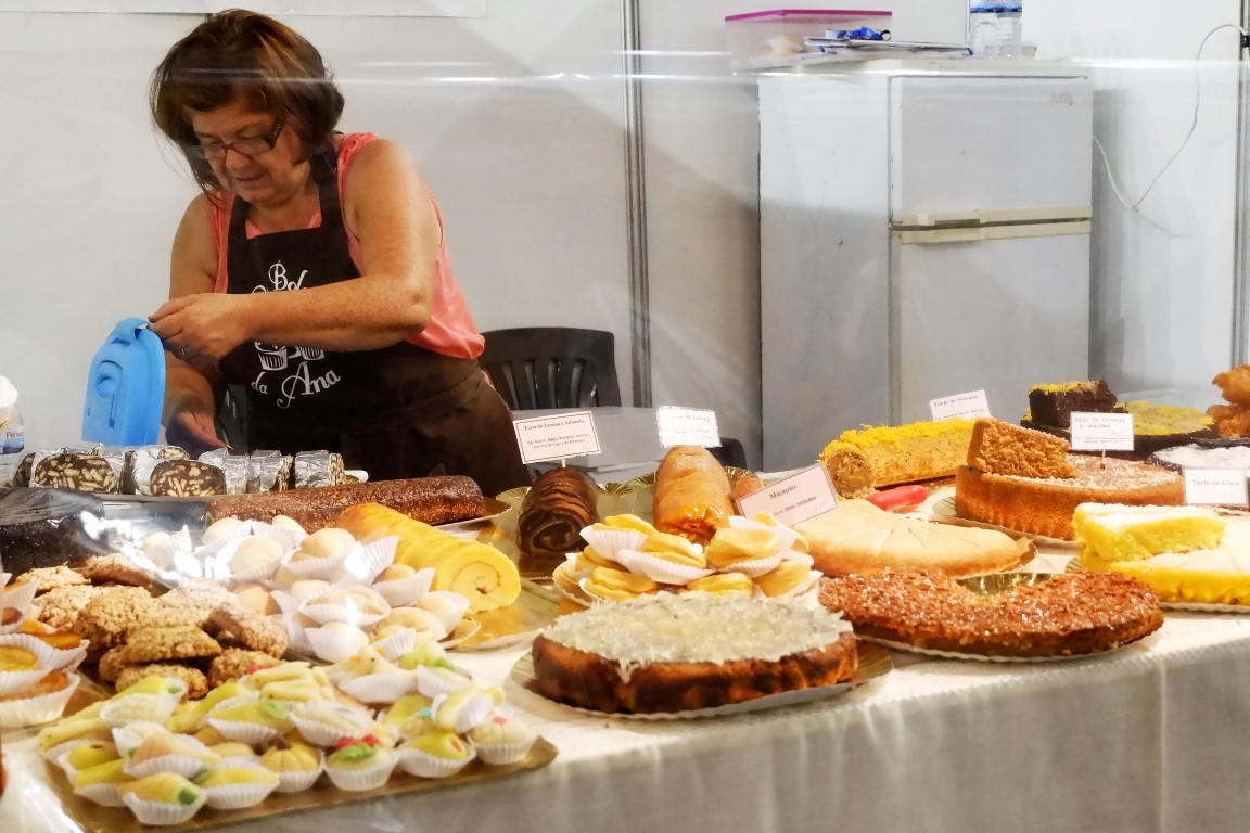 Sul Informação - Doces feitos com arte fazem crescer água na boca em Lagos