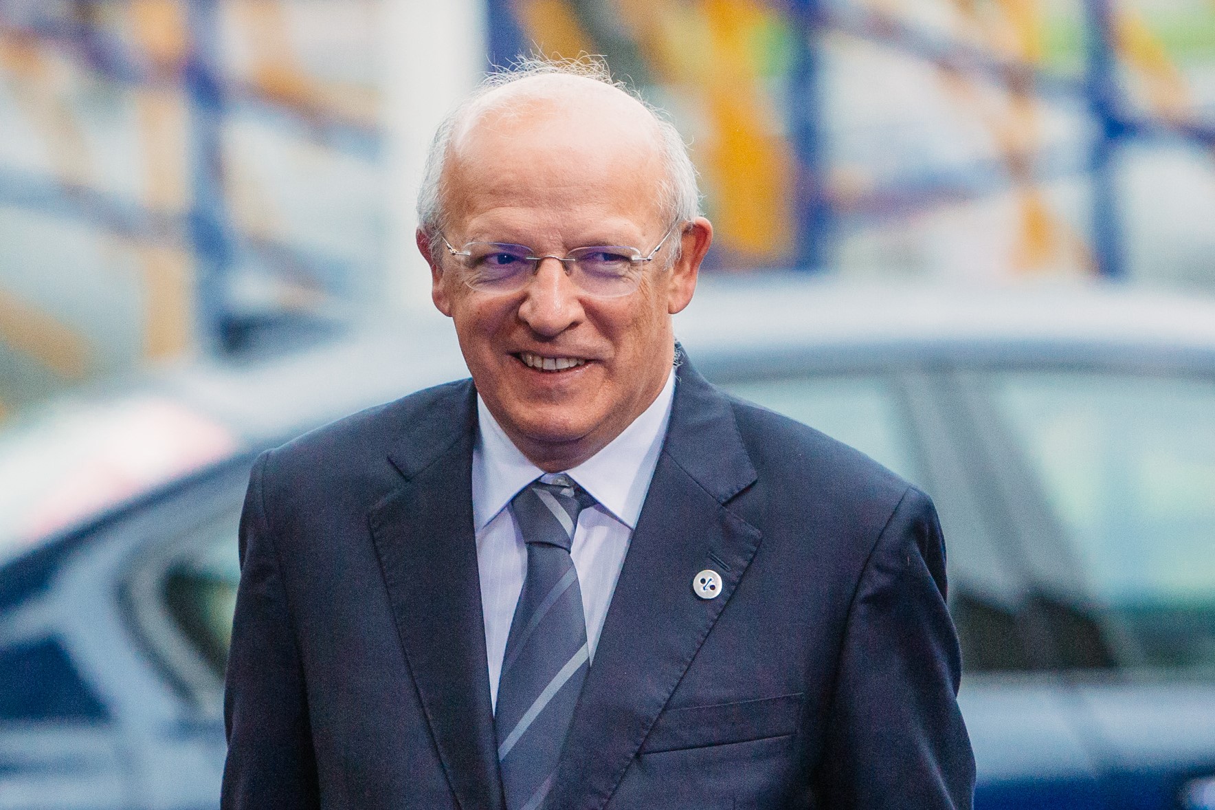 Sul Informação - Santos Silva está contra o fecho de fronteiras e lembra que Irlanda não pertence a Schengen
