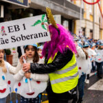Sul Informação - Emojis, bombeiros e cientistas desfilaram no Carnaval Infantil de Loulé (com fotos)