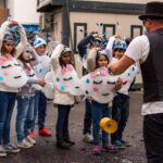 Sul Informação - Emojis, bombeiros e cientistas desfilaram no Carnaval Infantil de Loulé (com fotos)