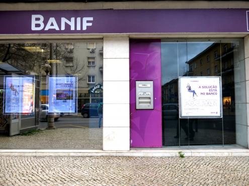 Sul Informação - Associação de lesados do BANIF ajuda algarvios a fazer reclamações