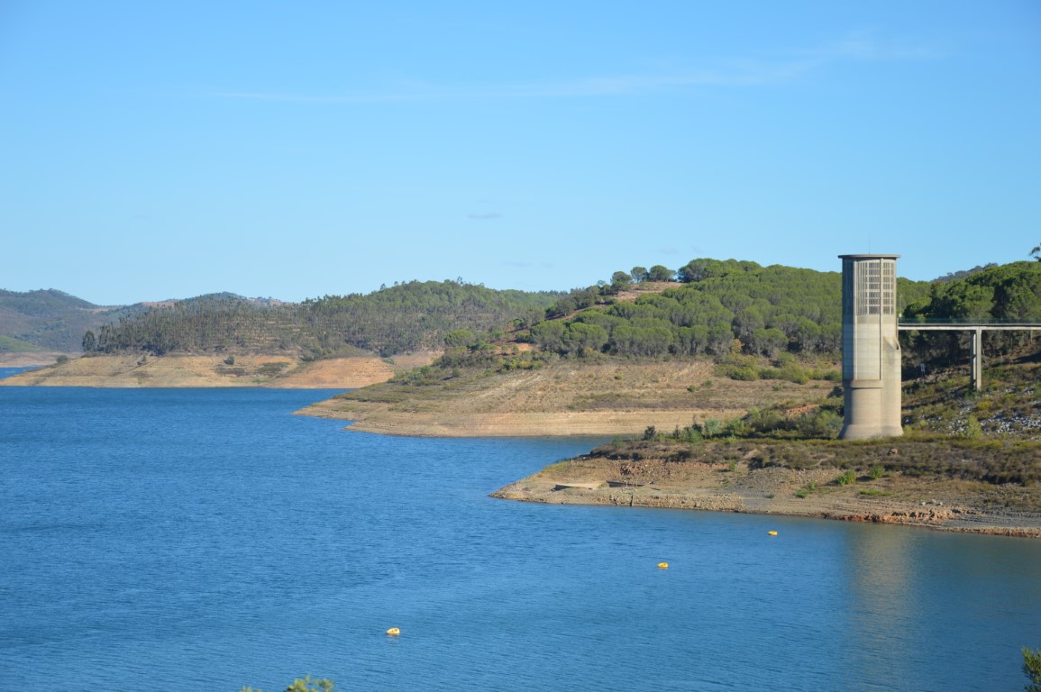 Sul Informação - Outubro foi quente e chuvoso, mas seca mantém-se no Algarve e Baixo Alentejo