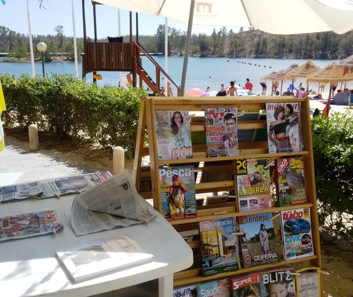 Sul Informação - Mértola instala biblioteca na praia fluvial da Tapada Grande