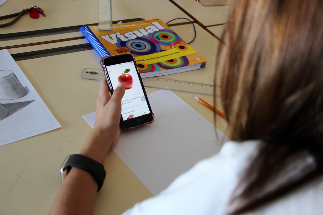 Sul Informação - Três anos com regras para uso de telemóvel dão frutos no Colégio Internacional de Vilamoura