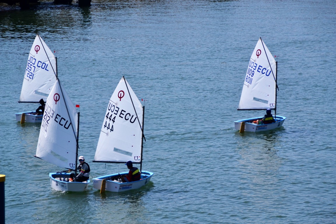 Sul Informação - Beatriz Gago e Guilherme Cavaco são esperanças algarvias para o Campeonato do Mundo de Optimist