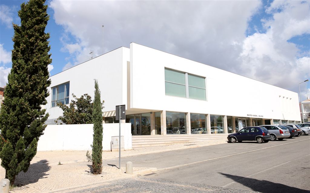 Sul Informação - Biblioteca de Albufeira encerra temporariamente para obras