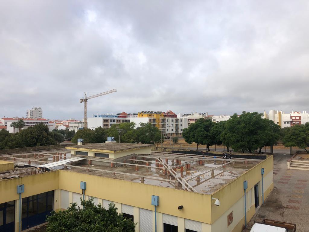 Sul Informação - Municípios do Algarve recebem 3,6 milhões em fundos europeus para tirar amianto das escolas
