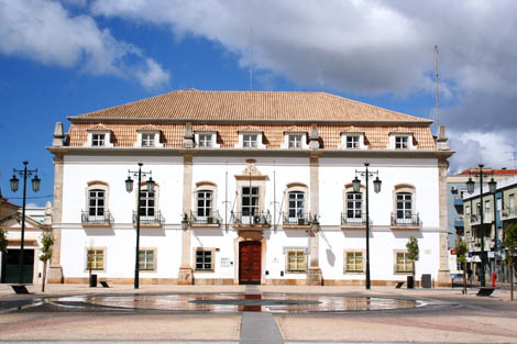 Sul Informação - Câmara de Portimão discute Plano de Ajustamento Financeiro reformulado na próxima quarta-feira