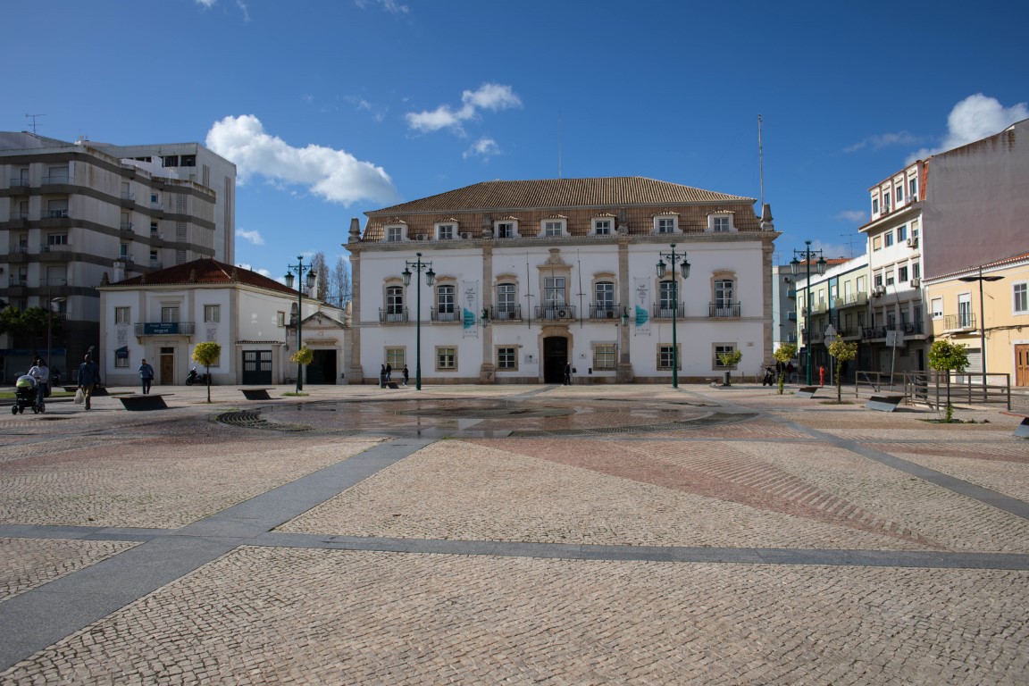 Sul Informação - Executivo PS de Portimão considera «injusta, inócua, irresponsável» proposta do CDS para reduzir taxas