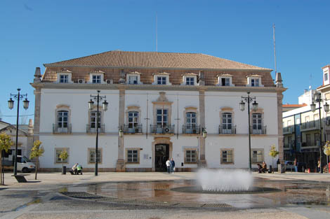 Sul Informação - Professores das AEC de Portimão param por falta de pagamento (atualizado)