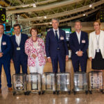 Sul Informação - Malas de água num tapete de bagagens do Aeroporto alertam turistas para “Save Water”