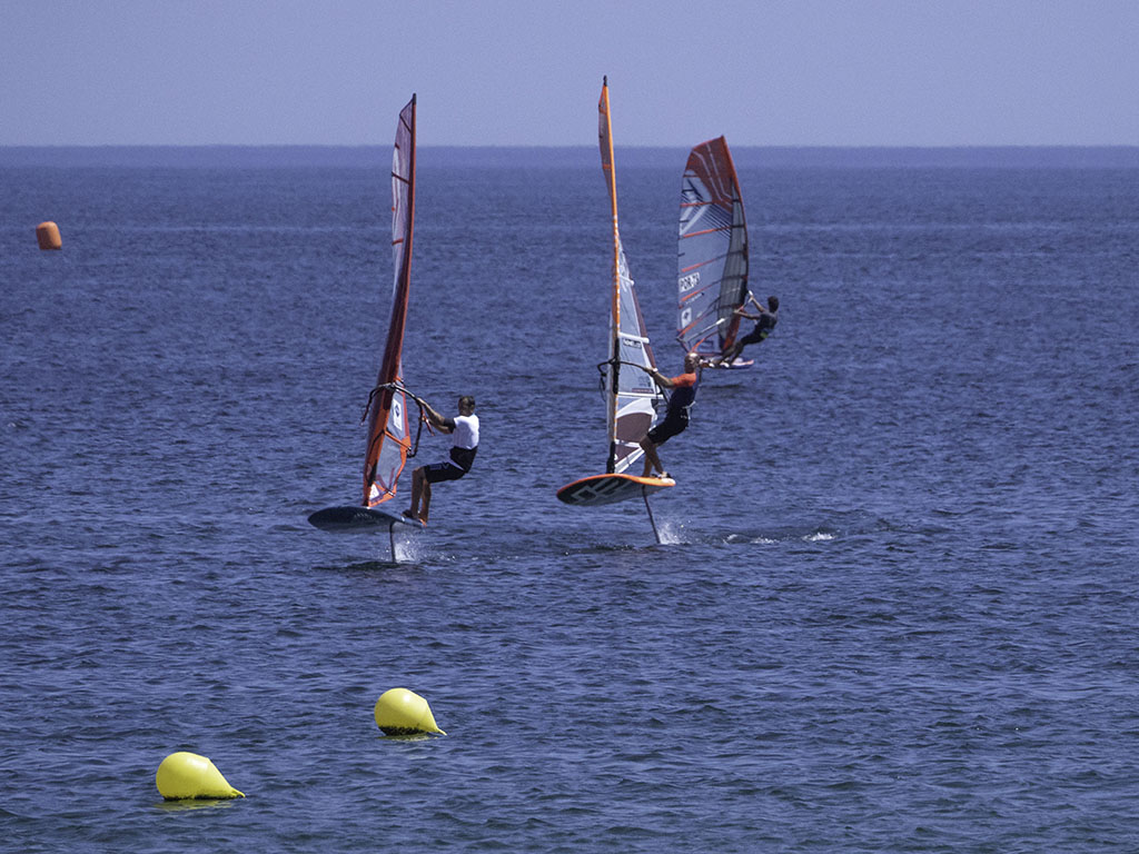 Sul Informação - Praia da Rocha recebe Campeonatos do Mundo de Windsurf “3 em 1”