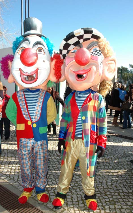 Sul Informação - Carnaval celebra-se com bailes, desfiles e DJ em VRSA