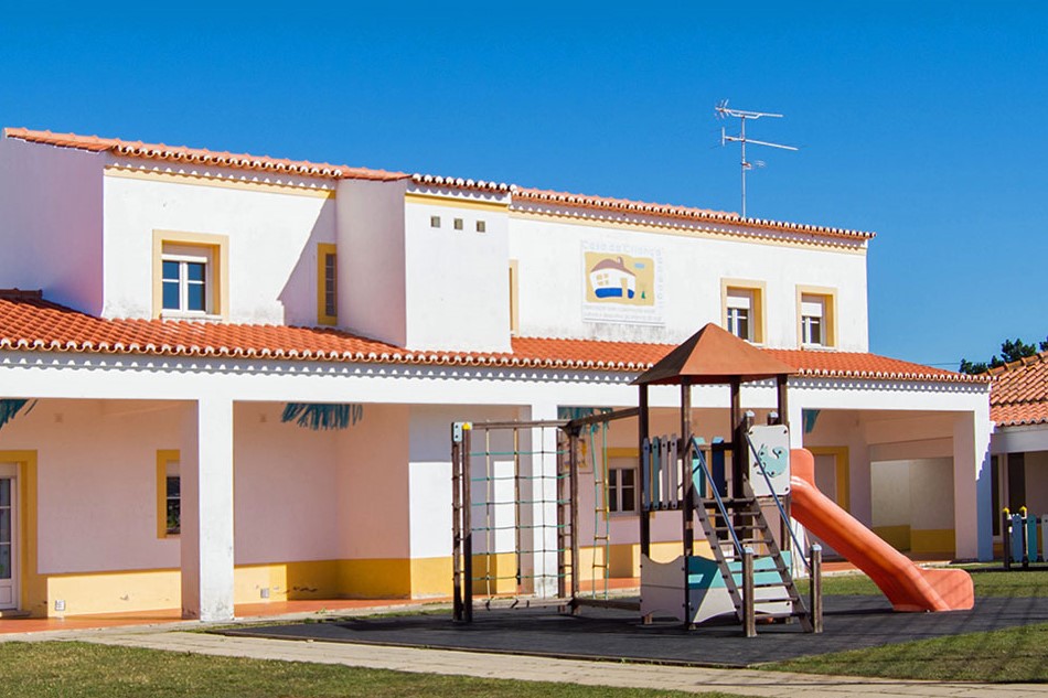 Sul Informação - Aljezur felicita Casa da Criança do Rogil pelo 25º aniversário