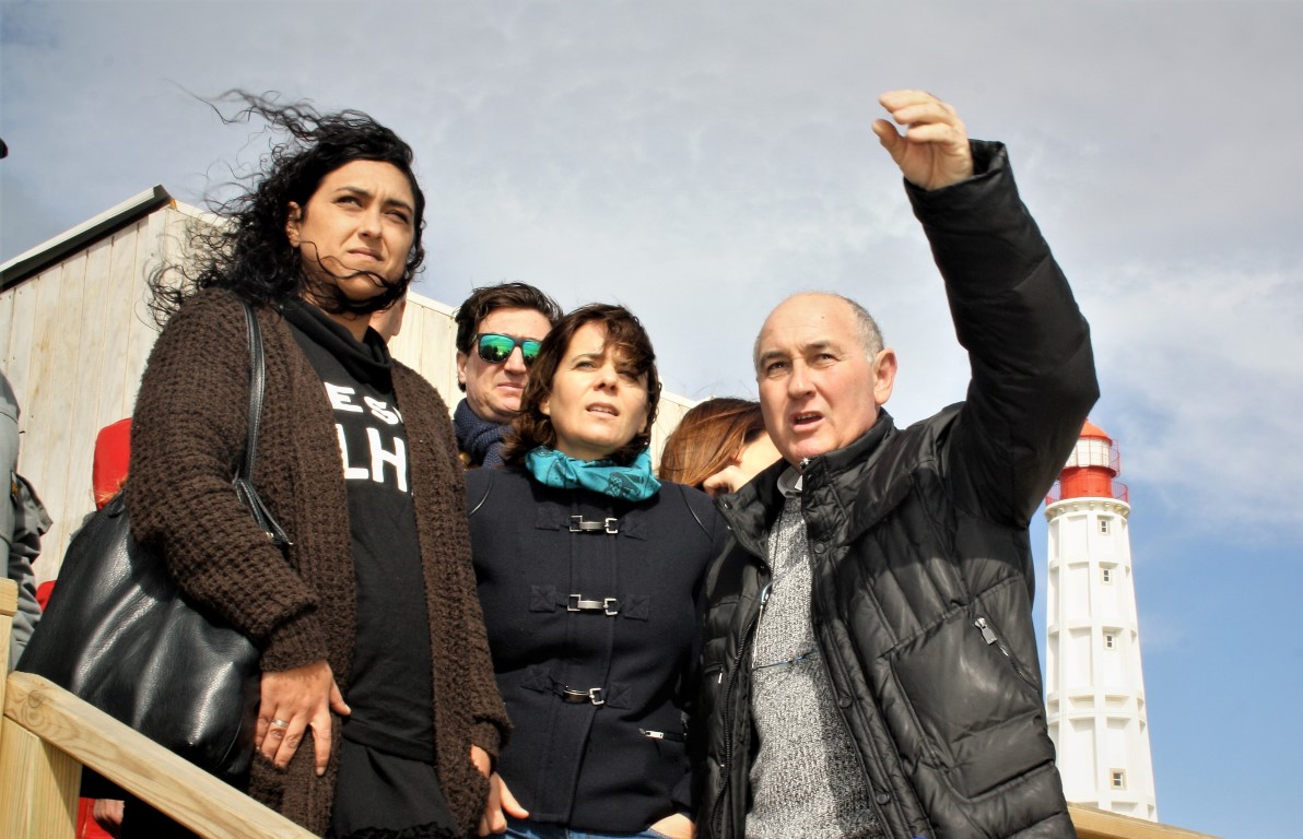 Sul Informação - Farol e Hangares não desistem da luta contra demolições e têm a ajuda de Catarina Martins