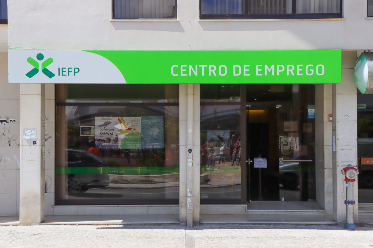 Sul Informação - Desempregados inscritos nos centros de emprego do Algarve sobem 202,4%