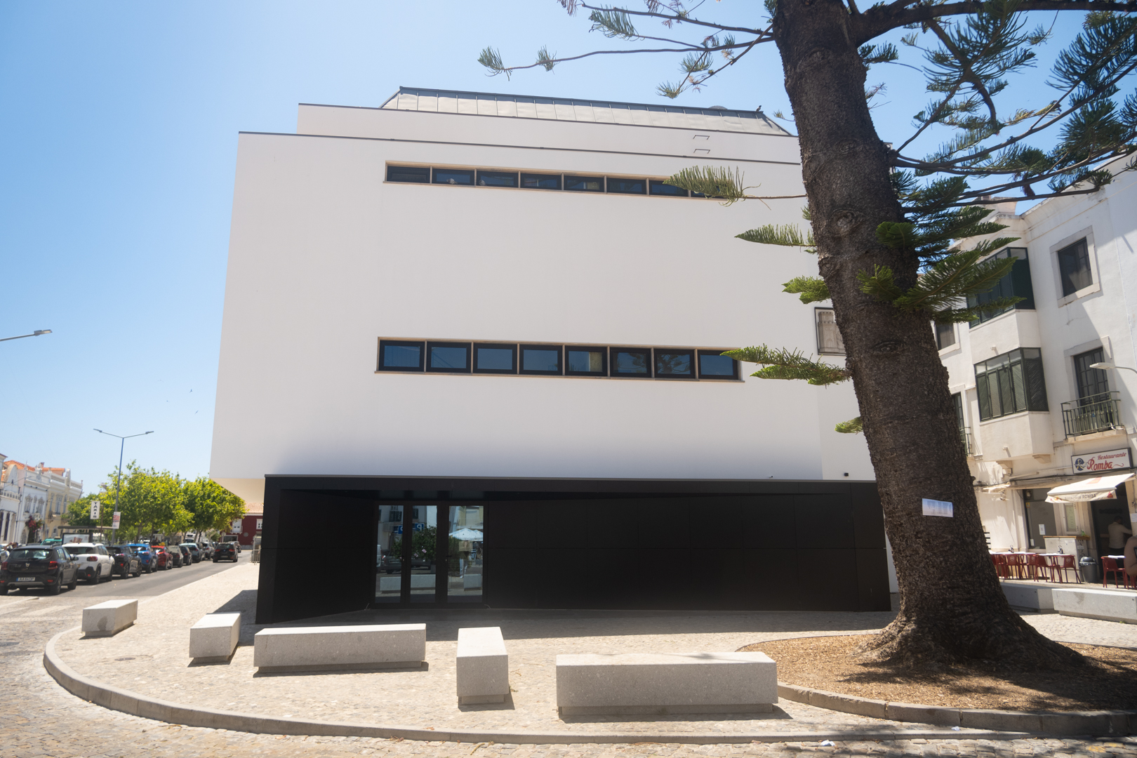 Sul Informação - Cineteatro de Tavira deverá abrir «no último trimestre do ano»