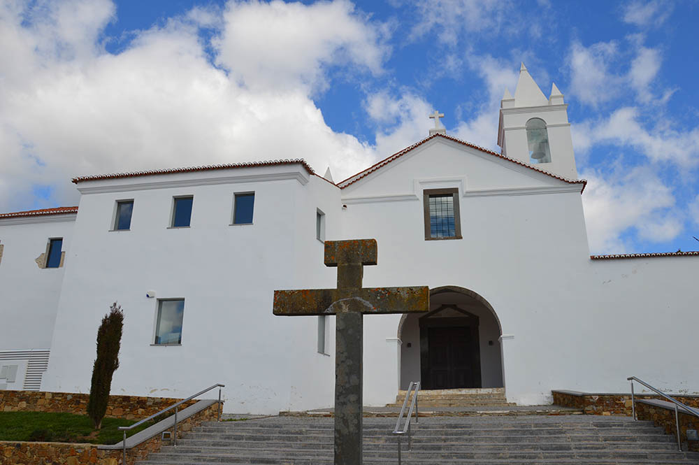 Sul Informação - Almodôvar estreia composição «Via Crucis» em concerto marcado para sábado