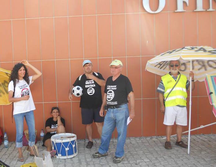 Sul Informação - Utentes da A22 na Manta Rota para entregar «carta de despedida» a Passos Coelho