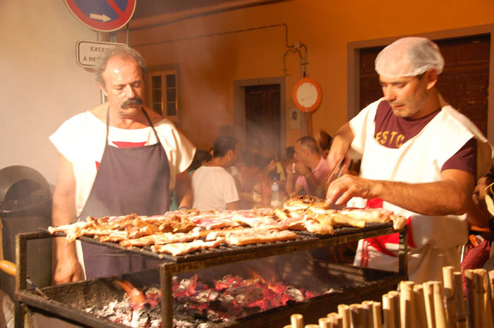 Sul Informação - Feira Medieval de Silves serve banquete real para quem quiser