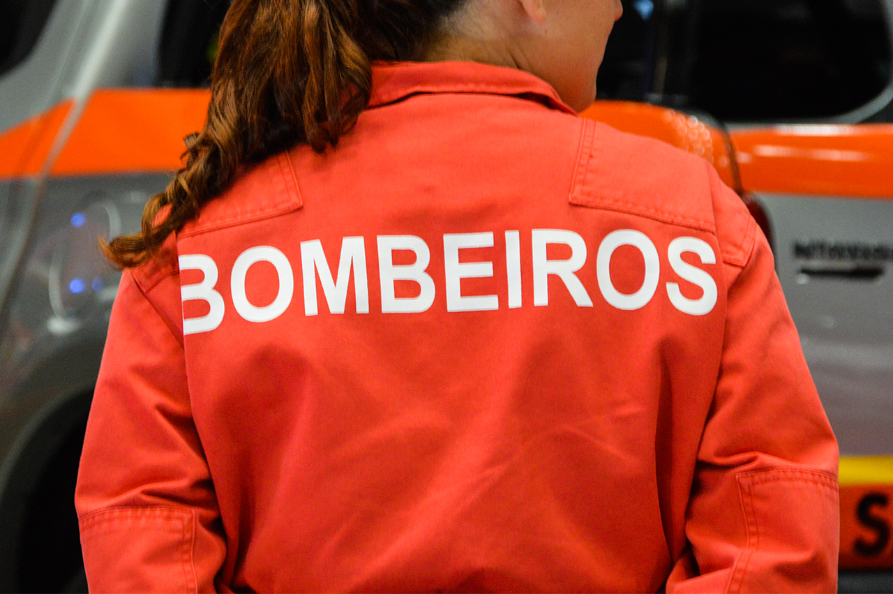Sul Informação - Aljezur vai elaborar regulamento para atribuir apoios e benefícios aos bombeiros